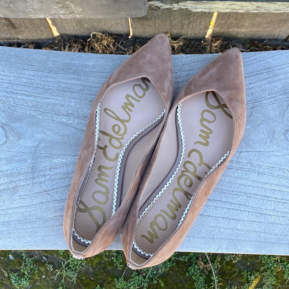 Scalloped Flats